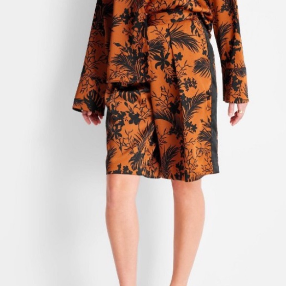 Future collective with Kahlana Barfield Brown Bermuda shorts